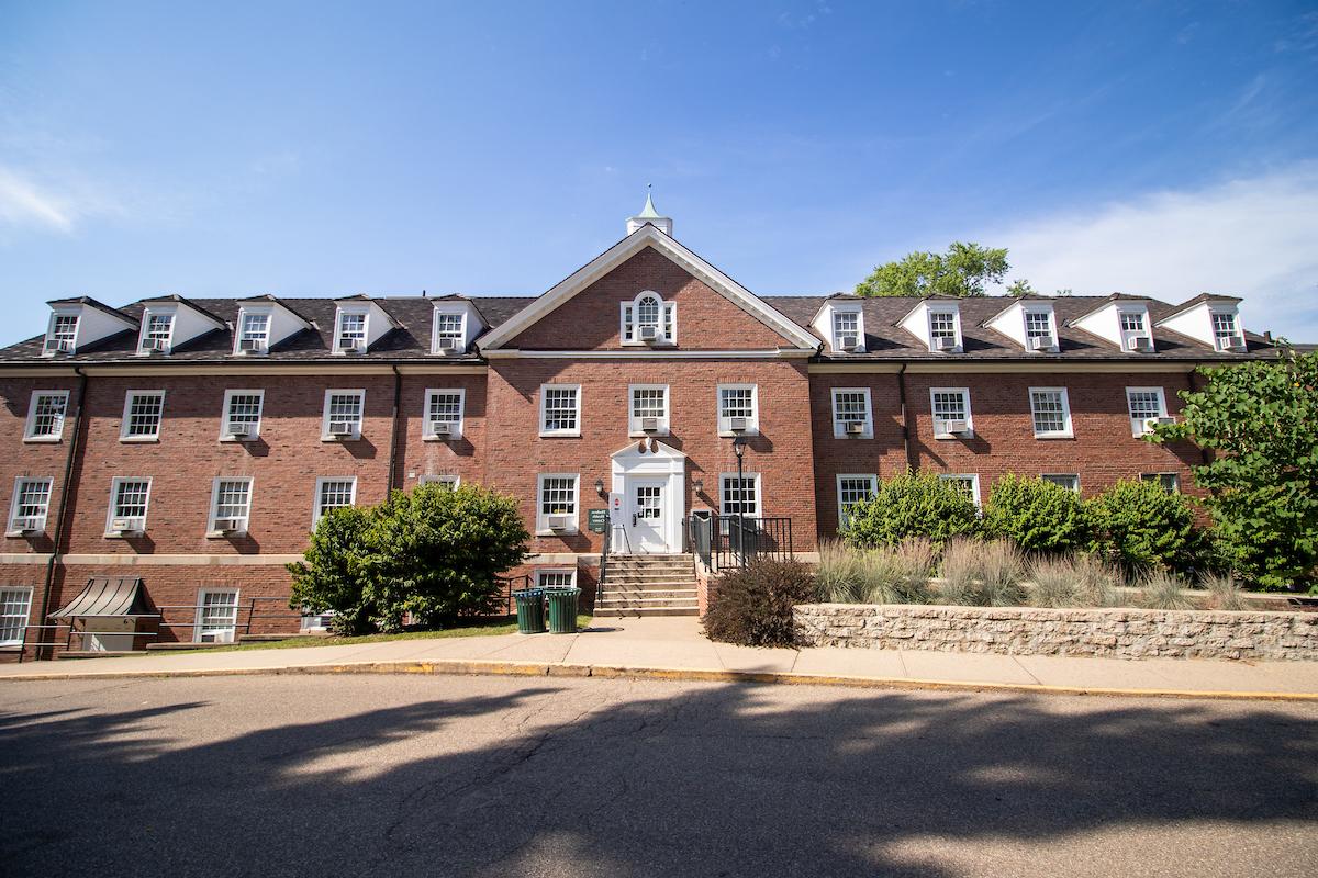 Hudson Health Center front view of building